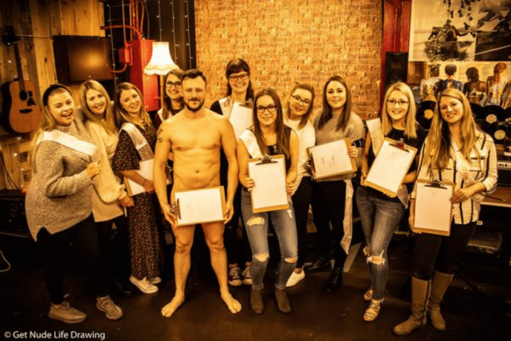 get nude life drawing